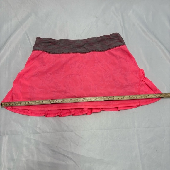 Lululemon Pace Setter Skirt Skort Size 6 Flash
/Wee Are From Space Deep Pink - Picture 10 of 10